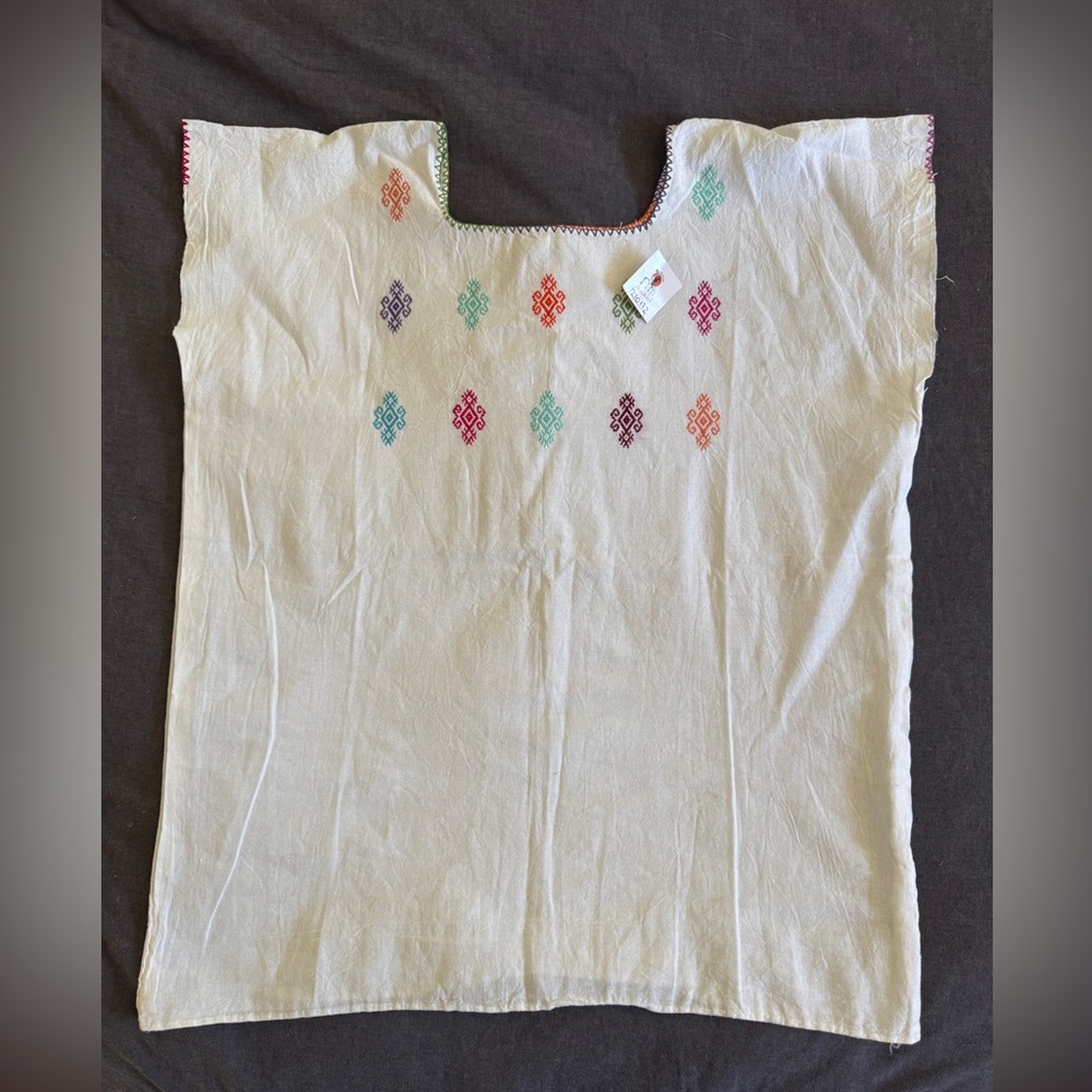 NWT // Boho Embroidered Blouse // size large